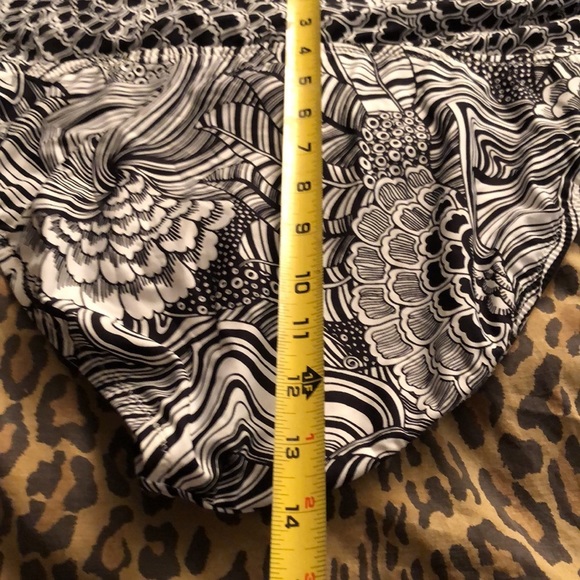 Trina Turk size 14 black & White floral print bikini bottom gold detail - Picture 10 of 14